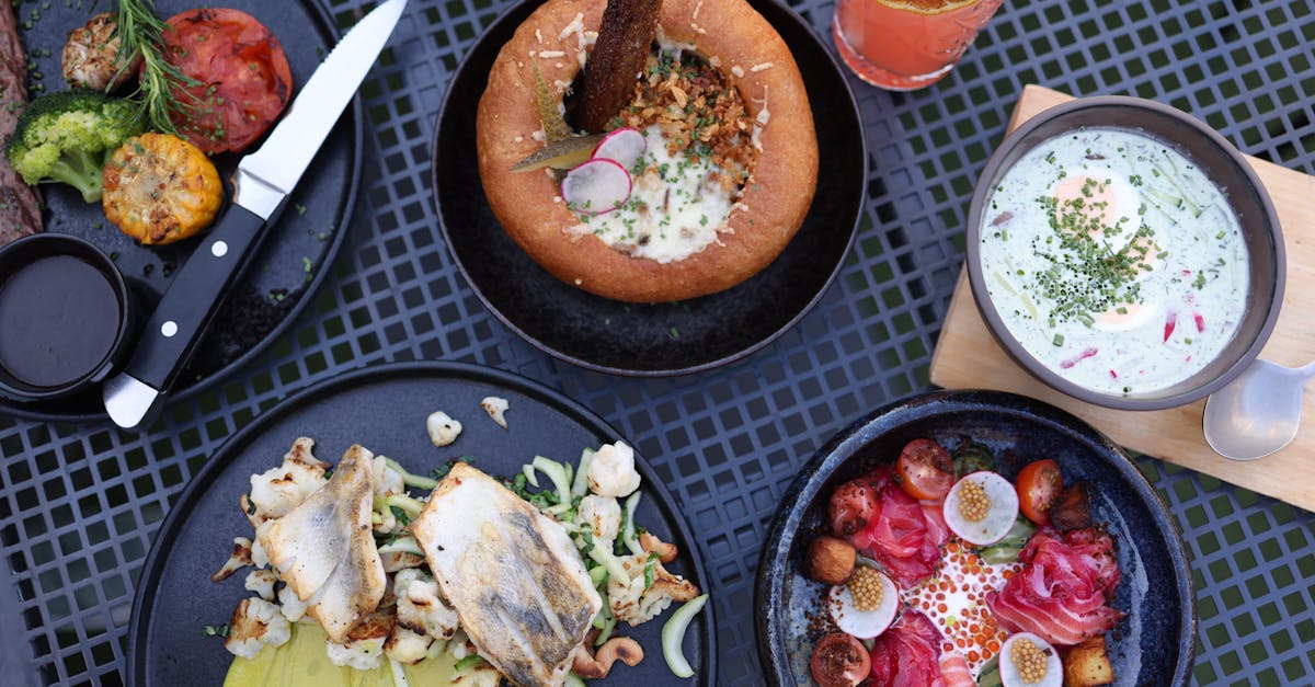 Retreagrounds Cafe / Restaurant collection