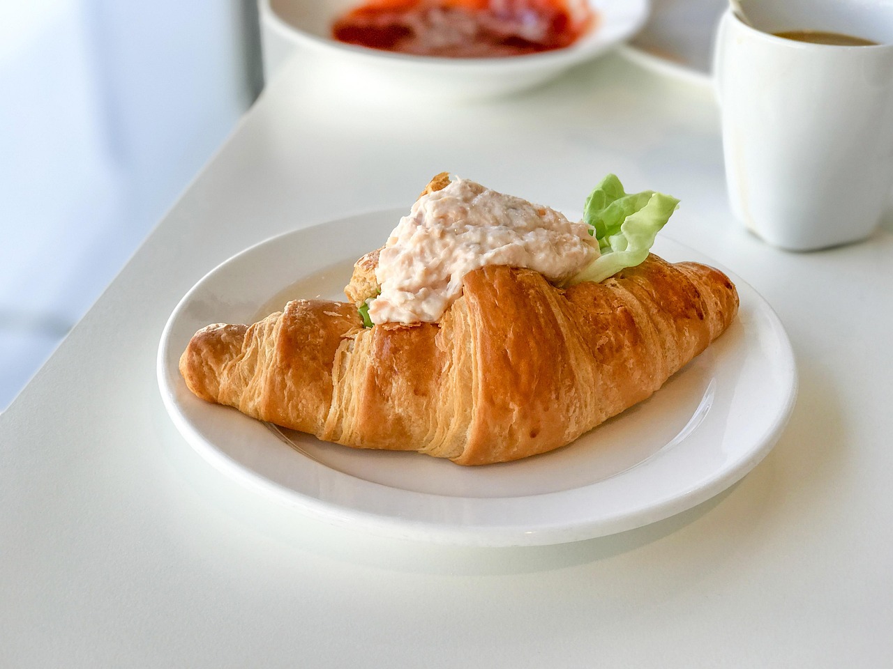 Retreagrounds Cafe / Restaurant contact
